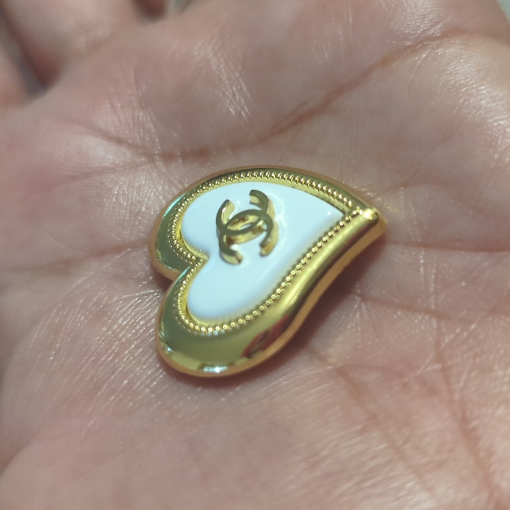 CC original Button - Picture 3 of 5